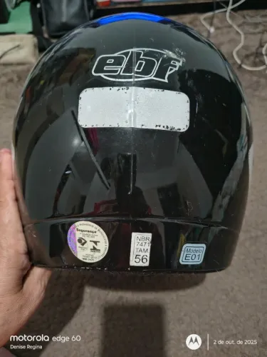 CAPACETE NÚMERO 60