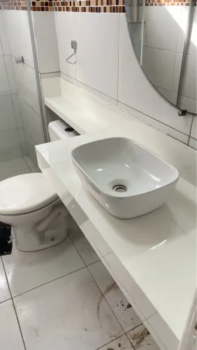 Bancada esculpida no porcelanato 