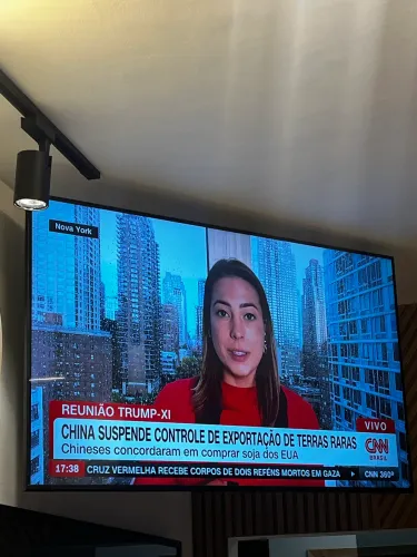 Smart Tv 43? Samsung 4 geração crystal led