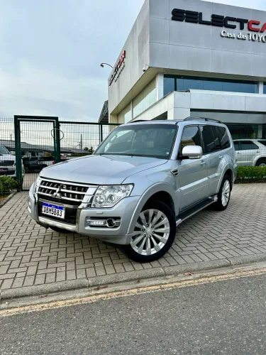 Mitsubishi Pajero HPE Full 3.2 4X4 T.i.dies. 5P AUT 2016