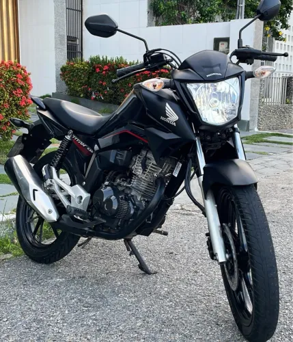 TITAN 160 2024 MOTO NOVINHA ÚNICA DONA LEIA O ANÚNCIO 