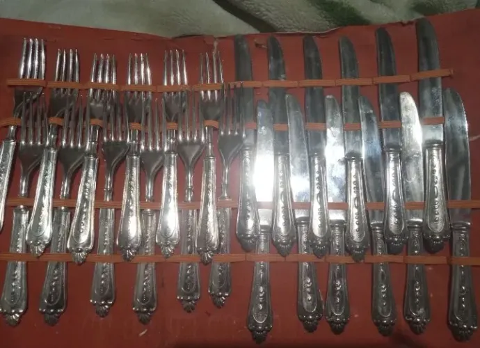 Conjunto de Talheres em Prata - 51 Peças