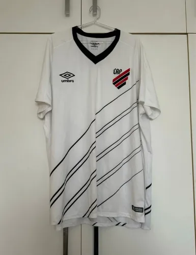 camisa athletico paranaense - branca - umbro - tamanho 3gg