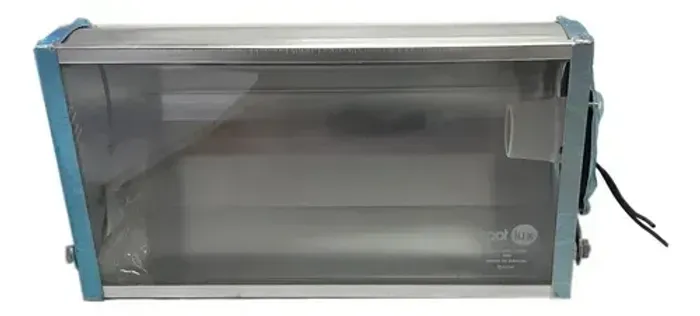 REFLETOR DE ACO RETANGULAR 60W E-27