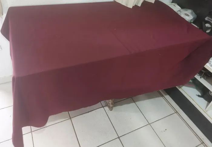 Toalha de mesa Bordô retangular