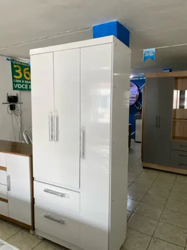 Roupeiro solteiro 3 portas MDF