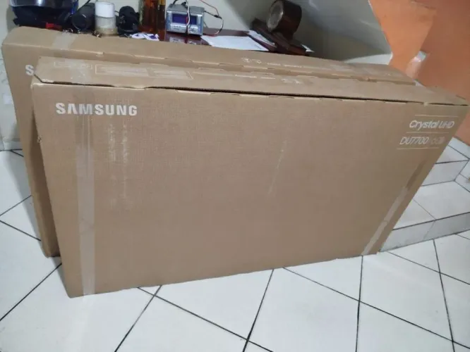 2 TVs Samsung 60 4K