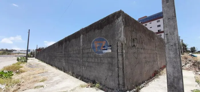 Locação de Terreno / Padrão na cidade de Fortaleza
