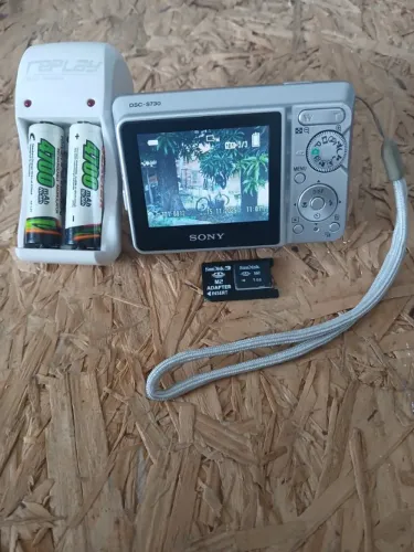camera sony cyber shot dsc s730 (* le descrição )