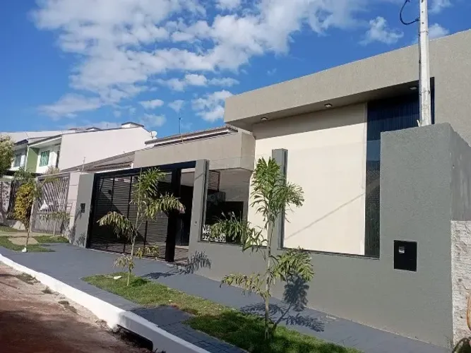 Luxuosa Casa Alto Padrão na Zona Sul de Maringá