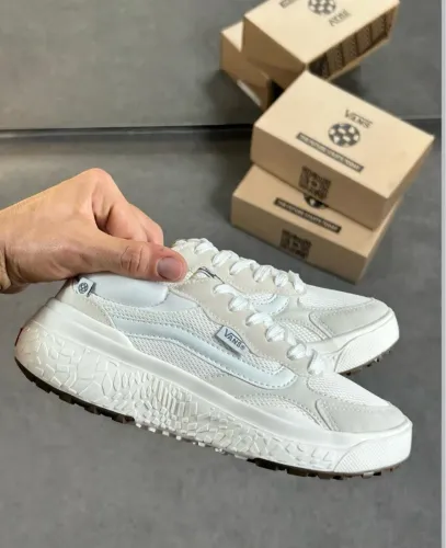 Tênis Vans ultraranger