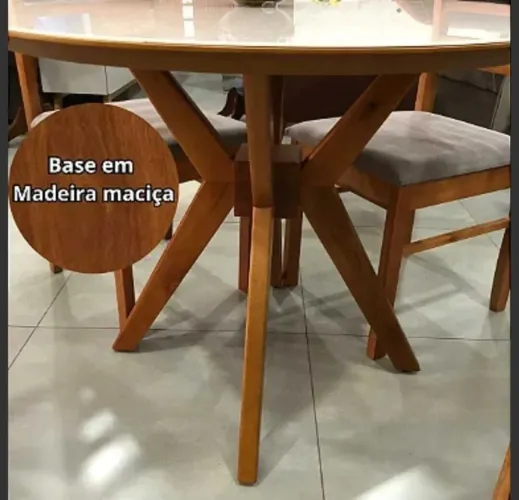 Mesa de jantar 1.35x1.35 com 6 cadeiras