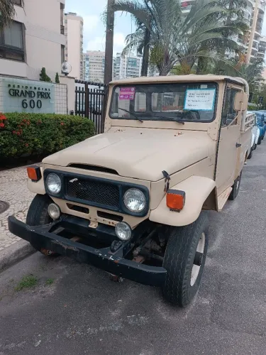 Toyota Band.Picape Chassi Curto Diesel 1984