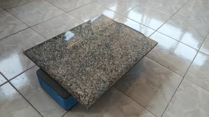 Tampo De Mesa De Granito Med 80x 60x 2,5 cm (semi Novo) 