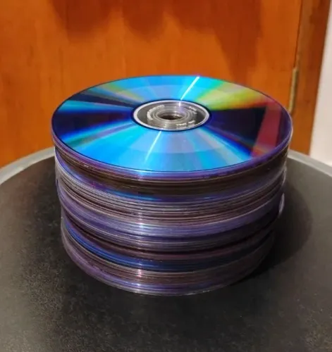 Lote com 50 CDs/DVDs para Artesanato ou Decoração