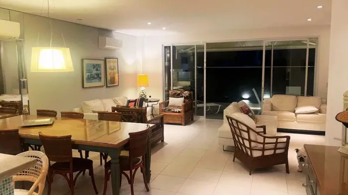 Condominio Ocean Place , Casa À VENDA em condomínio fechado na praia do Guarujá.