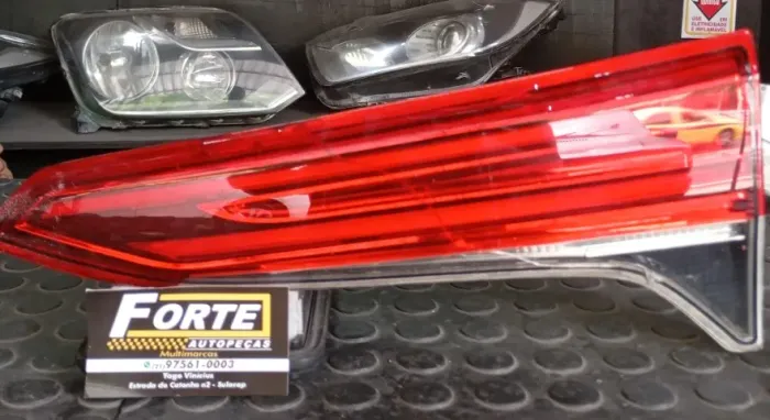 Lanterna direita hilux 2017-2021