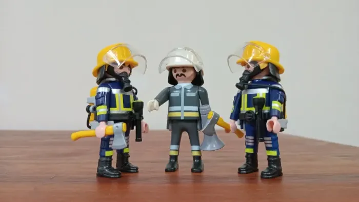 PLAYMOBIL 3 BOMBEIROS - COLECIONE.