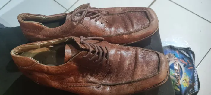 sapato social em couro legítimo marrom mr.cat comfort
