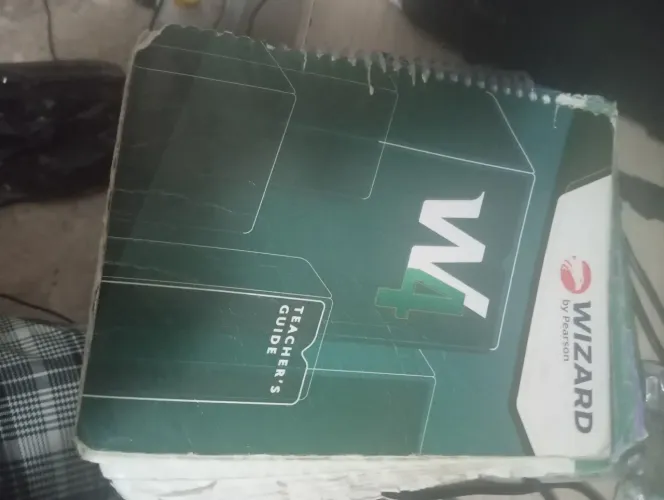 Livro professor inglês w4 TG Wizard