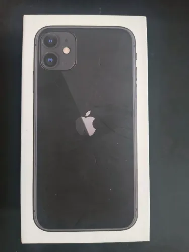 iPhone 11 128GB Preto - Único Dono, Completo na Caixa com Acessórios