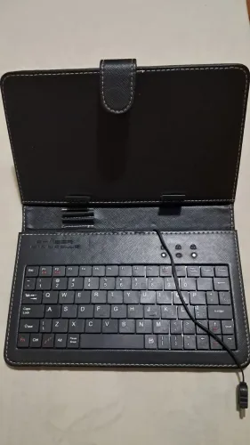 Teclado para tablet em couro 