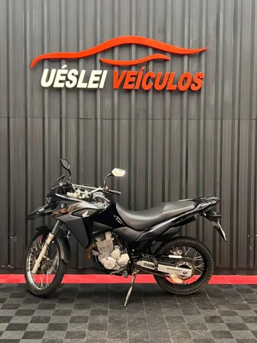 MOTO HONDA XRE 300