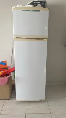 Vendo essa geladeira ( parou de funcionar)