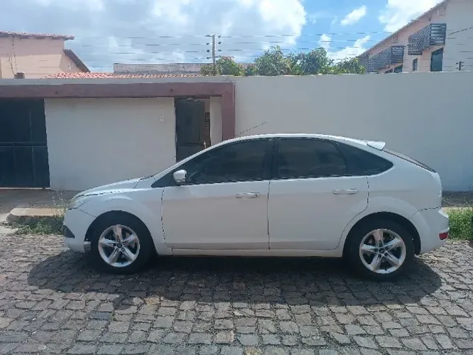 Ford Focus 1.6 S/se/se Plus Flex 8v/16v 5P 2011