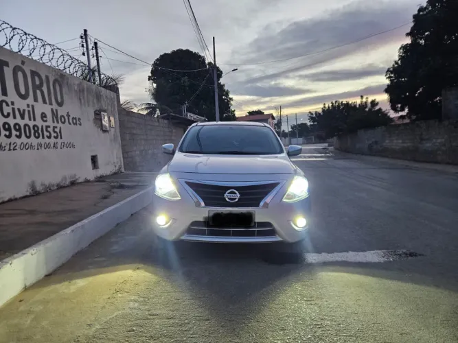 Nissan Versa Unique 1.6 16V Flex 4P Mec. 2016