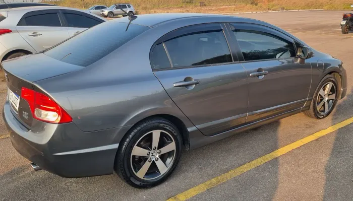 Honda Civic Sedan LXS 1.8/1.8 Flex 16V Aut. 4P 2010