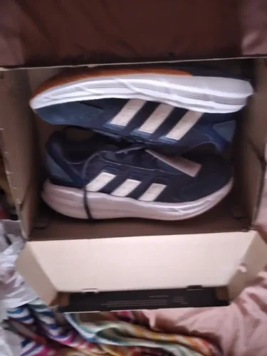 Tenis adidas