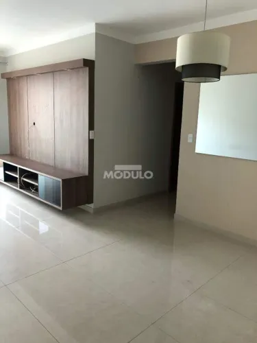 Apartamento residencial disponível para locação no bairro Santa Mônica.