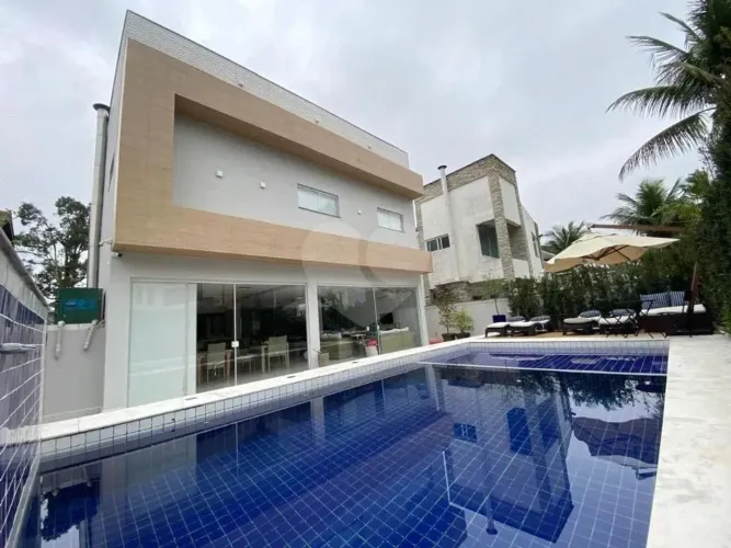 Condomínio com 5 quartos à venda em Vista linda - SP