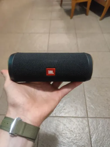 JBL Flip 4