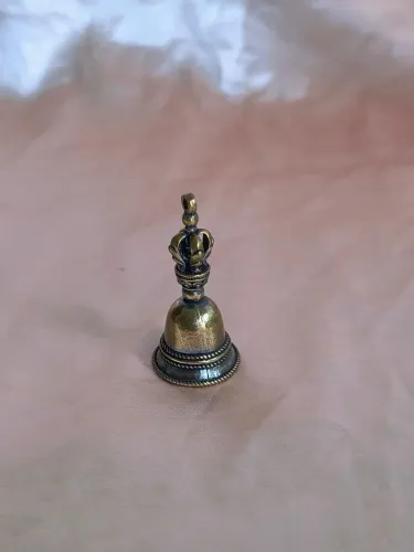 sininho em metal lindo dourado decoração clássica européia antigo antiquario vintage casa
