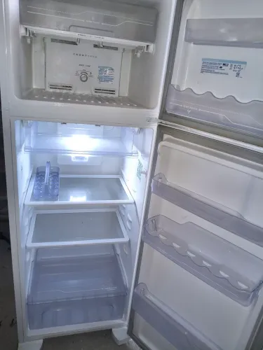 Geladeira duplex Electrolux Frost Free
