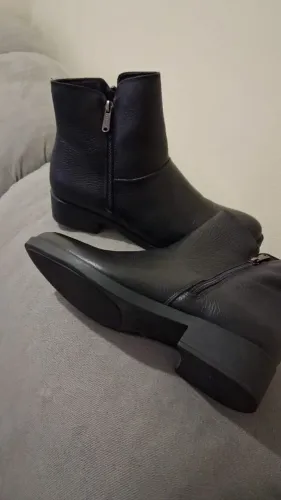 Bota couro legítimo Tam 37