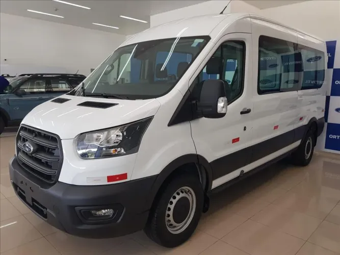 Ford Transit Minibus Vidrada 2.0 16V Diesel 2026