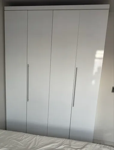 Reck + guarda roupa 4 portas , tudo por 300,00