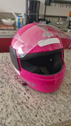 Capacete tamanho 56