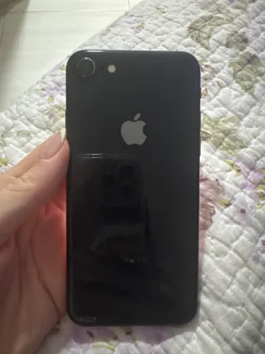 iPhone 8 - 64 G 