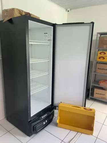 SEMINOVO - Freezer Vertical Preto 575 Litros Tripla Ação Frost Free 220v