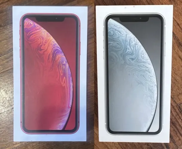 2 caixas para IPhone X (Desapego)
