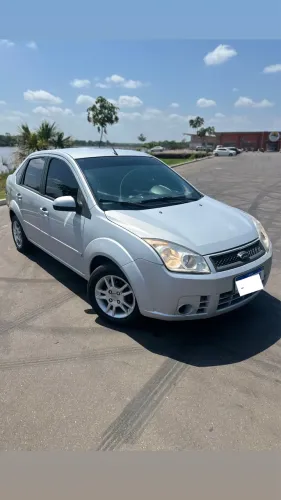 Ford Fiesta Sedan 1.0 8V Flex 4P 2009