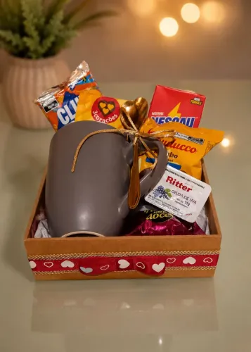 Lindos kits com xícara e bombons por apenas R$ 50,00