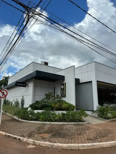 PONTO COMERCIAL 204 SUL (ARSE 21) COMERCIAL E RESIDENCIAL - LOTE ESQUINA