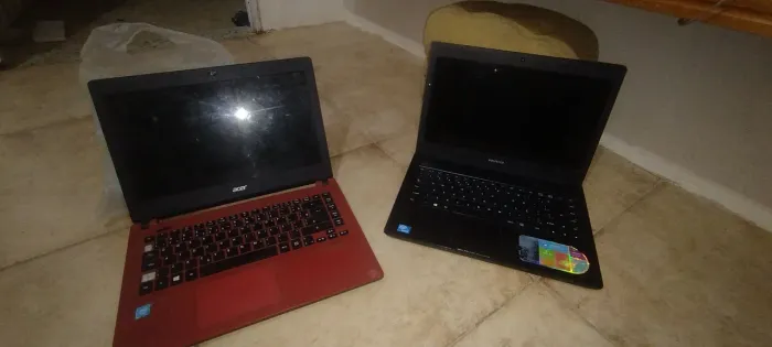 Carcaças de notebook Acer e positivo (retirada de peças ou concerto)