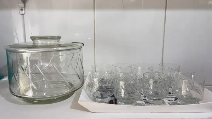 Poncheira de vidro