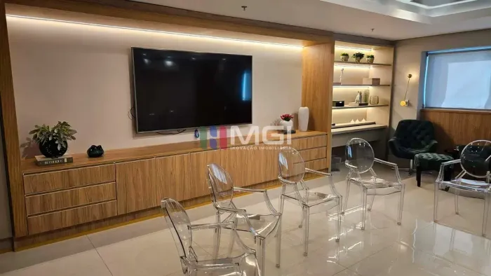 Sala comercial mobiliada no Flamboyant Park Business | Jardim Goiás Possibilidade de ampli